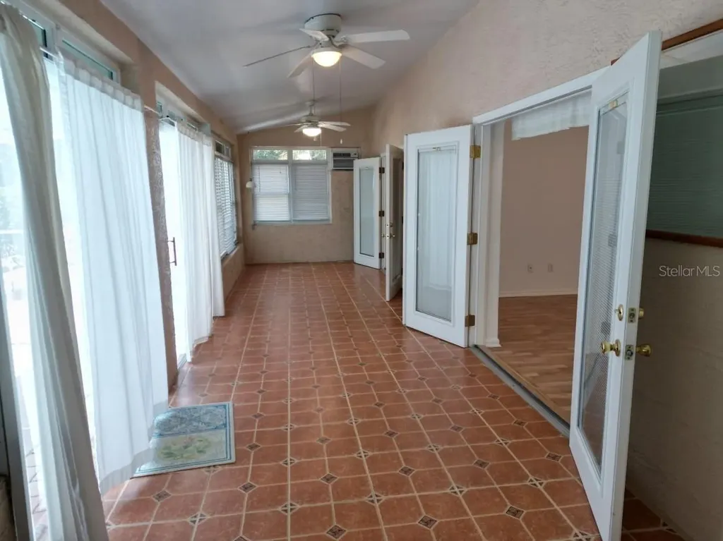 12125 Knotty Pine Loop San Antonio FL 33576
