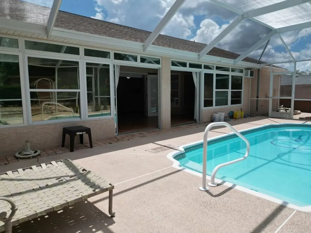 12125 Knotty Pine Loop San Antonio FL 33576