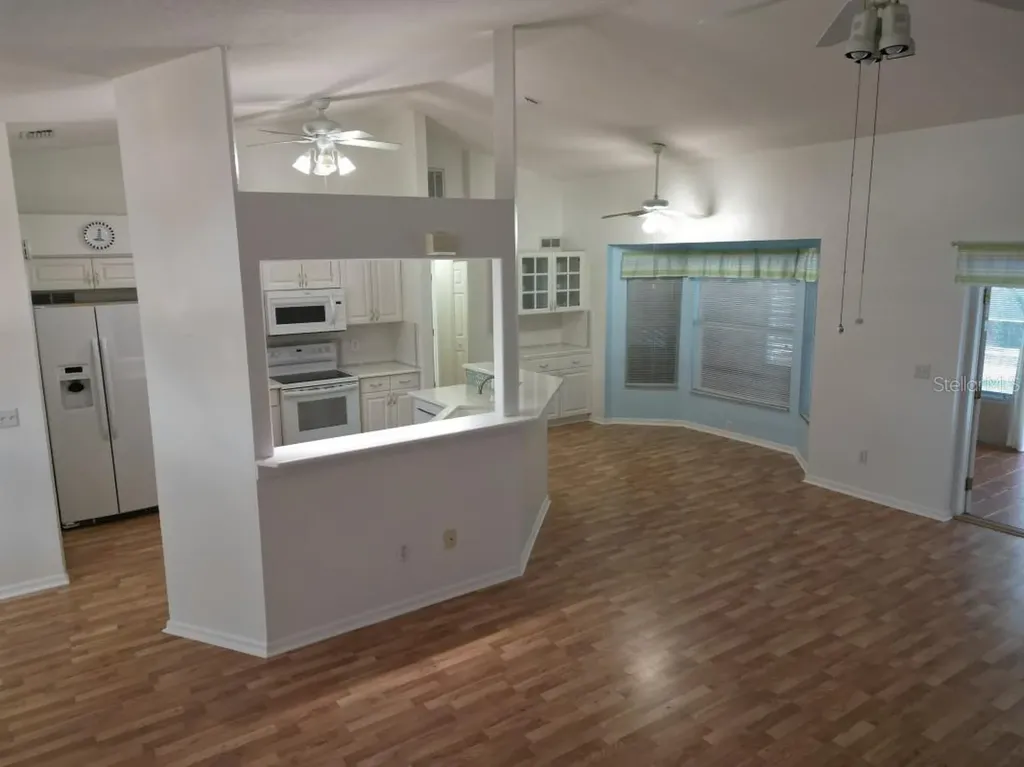 12125 Knotty Pine Loop San Antonio FL 33576