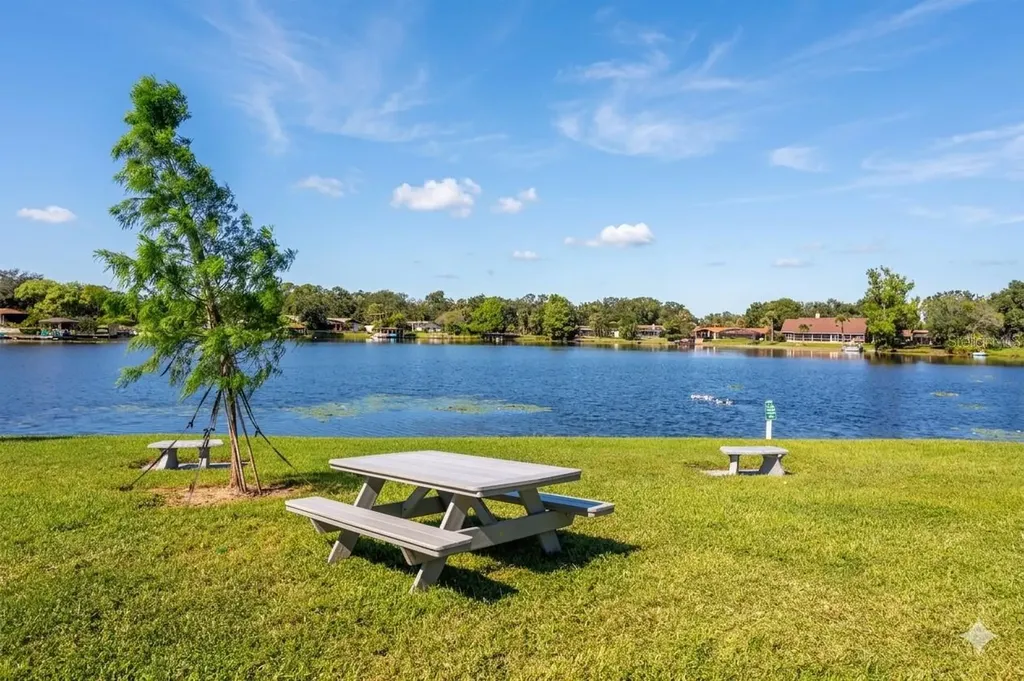 912 Lake Destiny Road Altamonte Springs FL 32714
