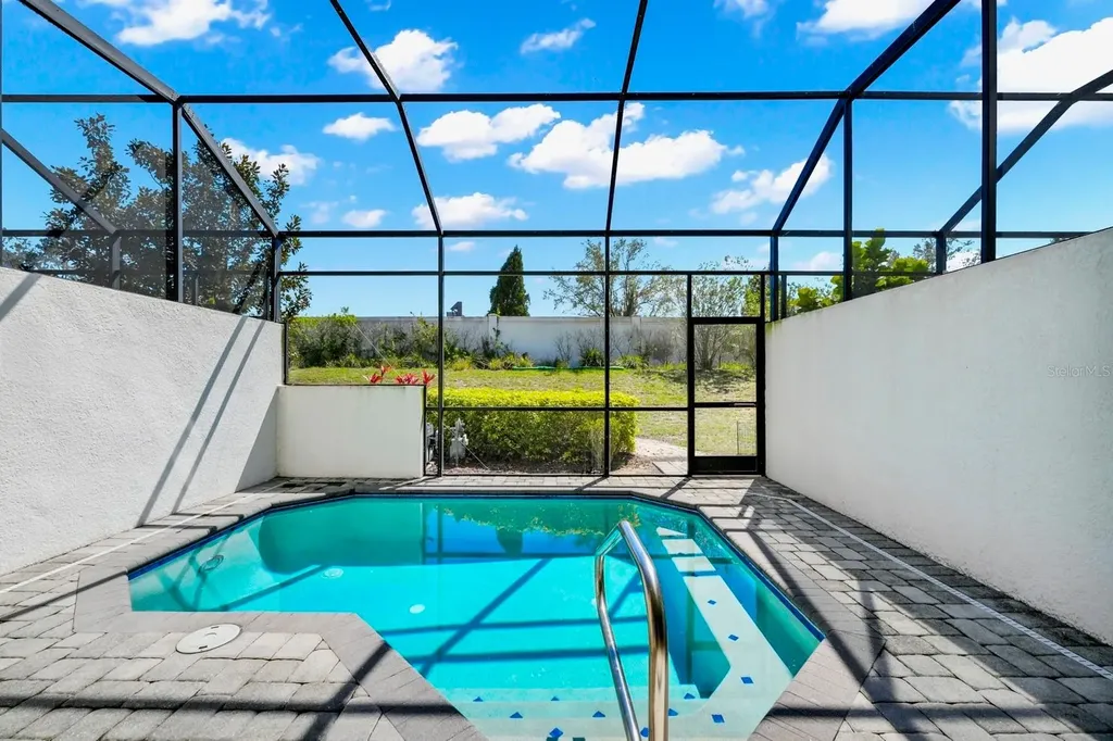 302 Captiva Drive Davenport FL 33896