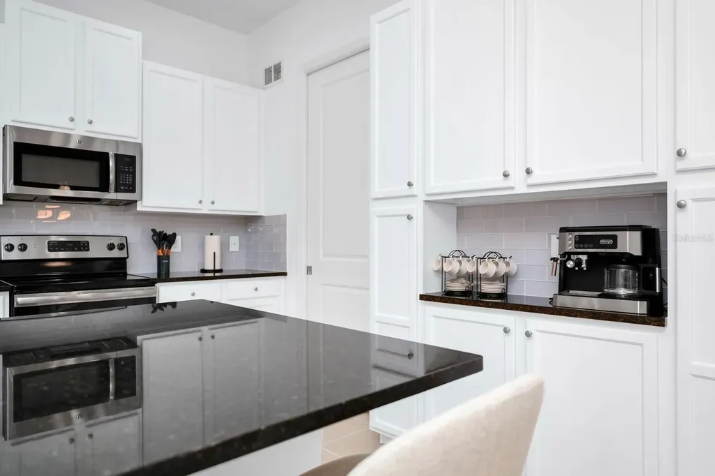 302 Captiva Drive Davenport FL 33896