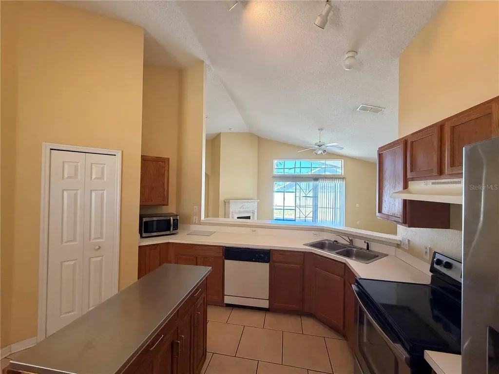 612 Prince Charles Drive Davenport FL 33837