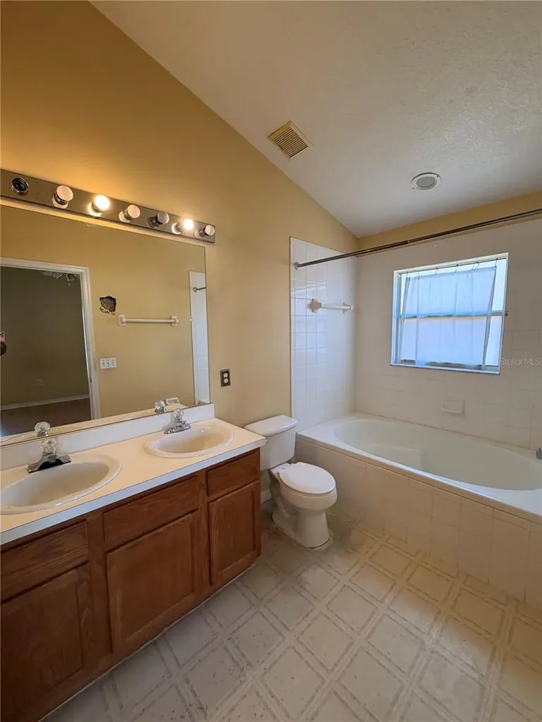 612 Prince Charles Drive Davenport FL 33837
