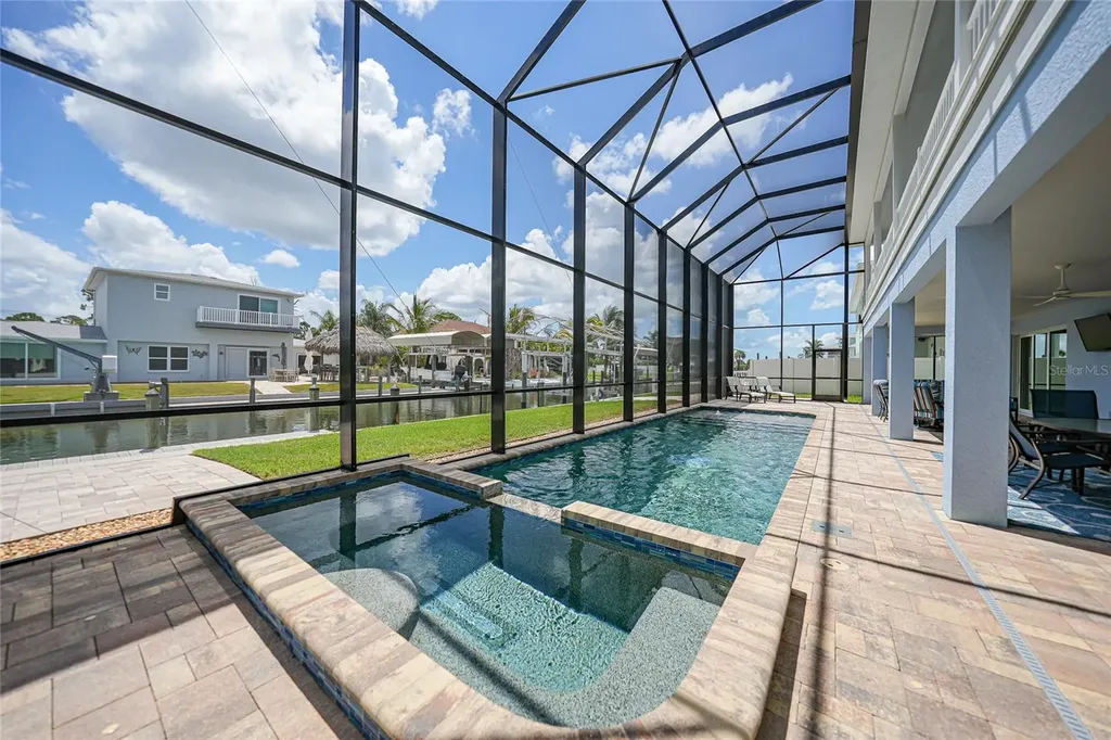 9240 Pine Cove Drive Englewood FL 34224