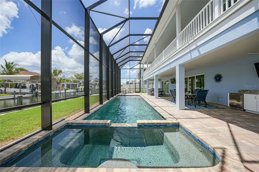 9240 Pine Cove Drive Englewood FL 34224