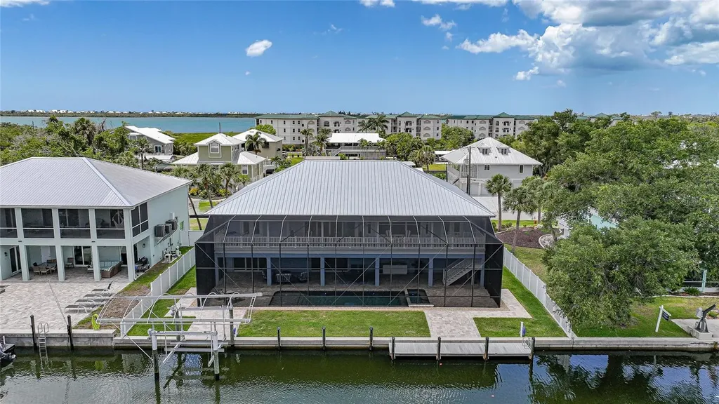 9240 Pine Cove Drive Englewood FL 34224