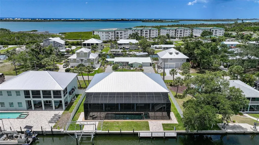 9240 Pine Cove Drive Englewood FL 34224