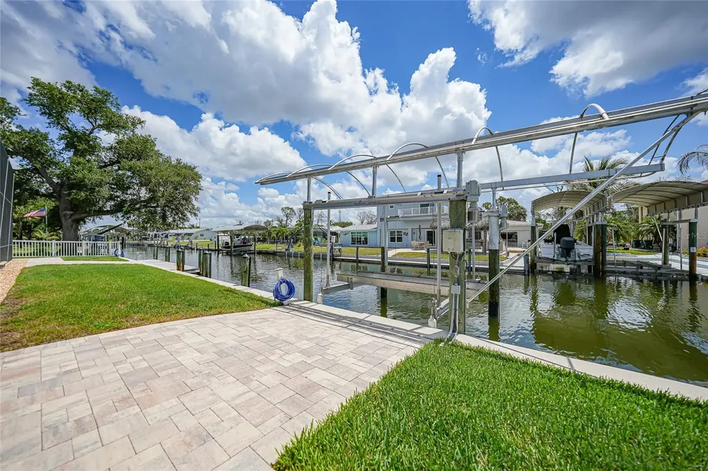 9240 Pine Cove Drive Englewood FL 34224