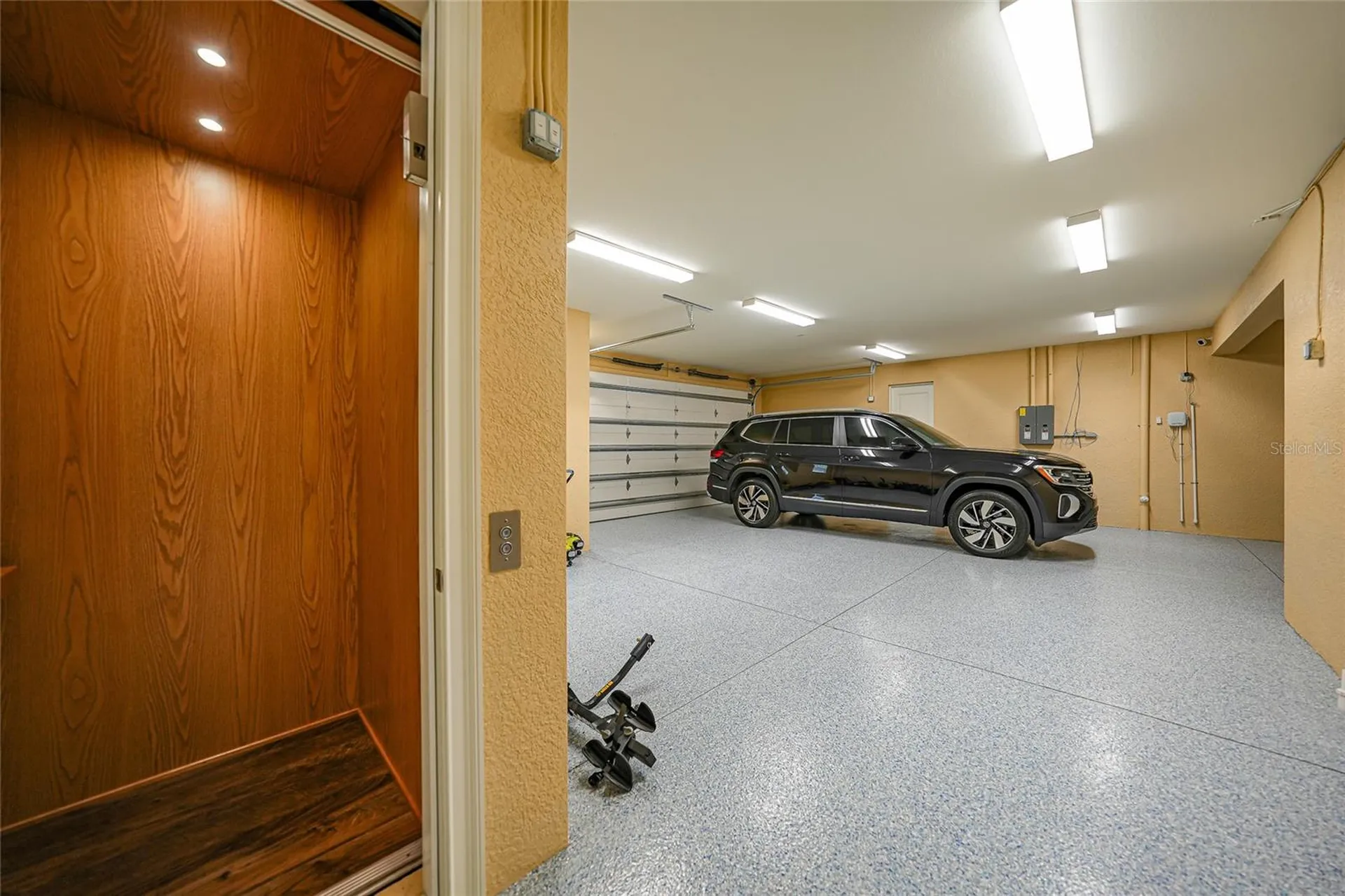 9240 Pine Cove Drive Englewood FL 34224