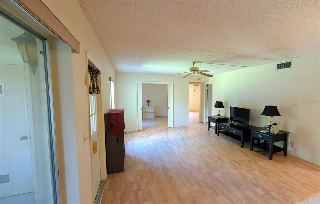 328 Pine Ridge Circle Greenacres FL 33463
