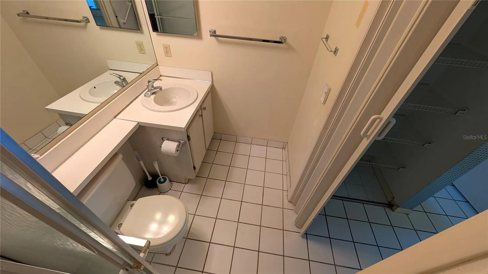 328 Pine Ridge Circle Greenacres FL 33463