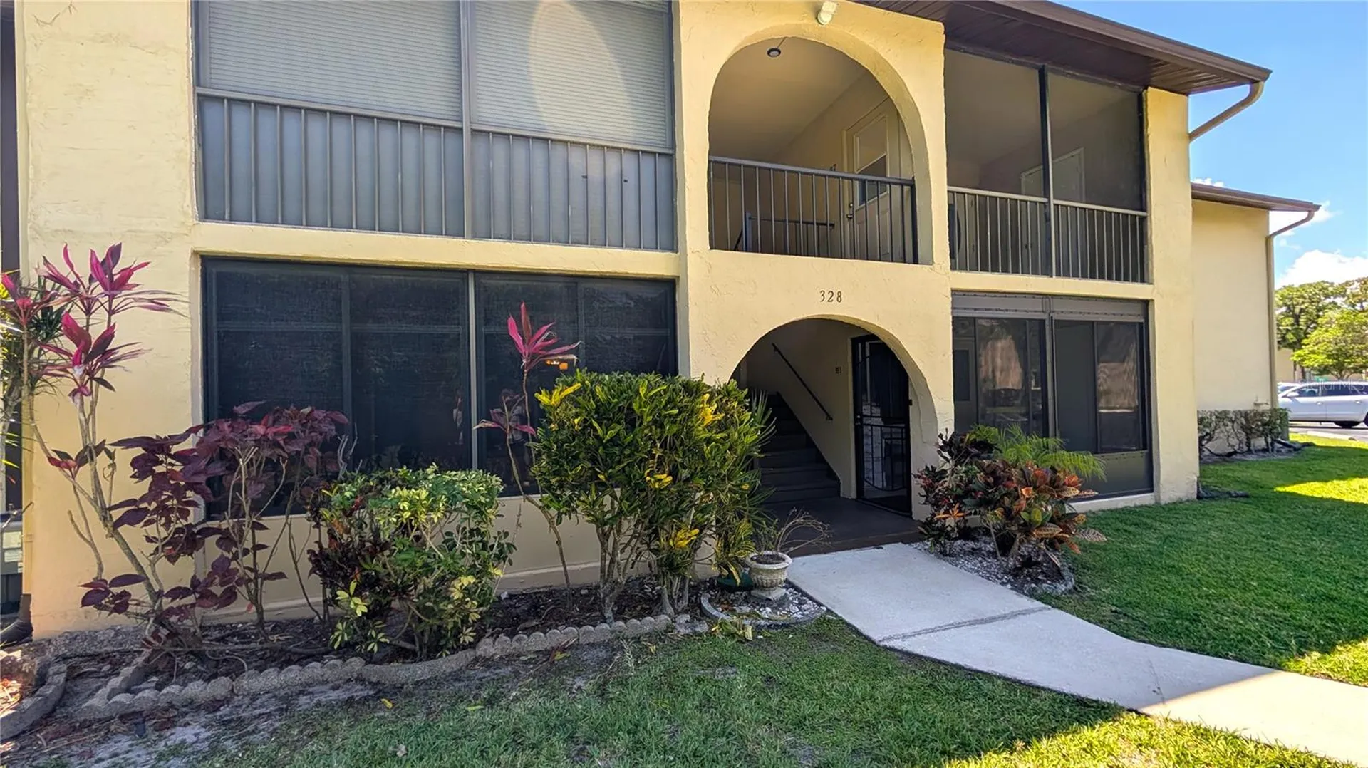 328 Pine Ridge Circle Greenacres FL 33463