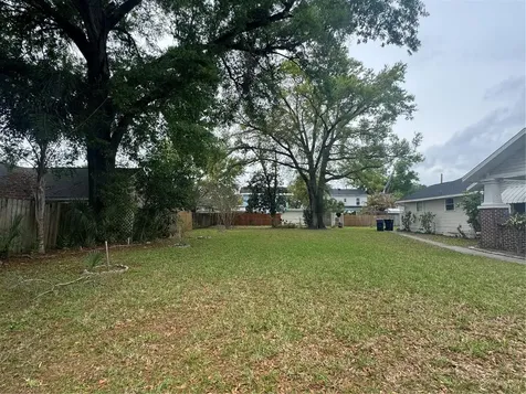 5804 N Cherokee Avenue Tampa FL 33604