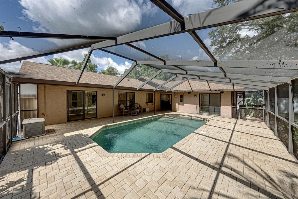 1737 Shady Leaf Drive Valrico FL 33596