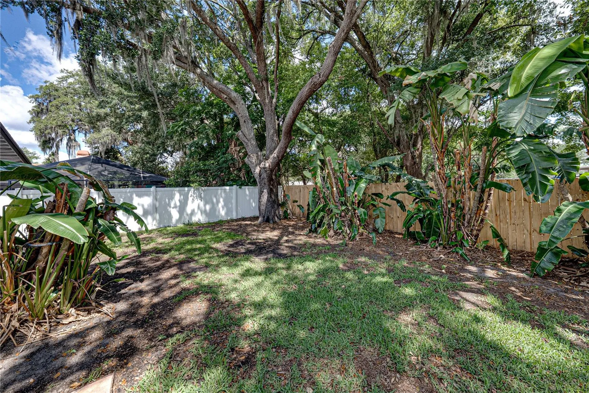 1737 Shady Leaf Drive Valrico FL 33596