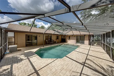 1737 Shady Leaf Drive Valrico FL 33596
