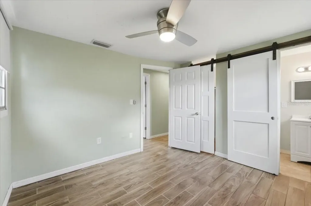 1515 Tradewinds Avenue Lakeland FL 33801