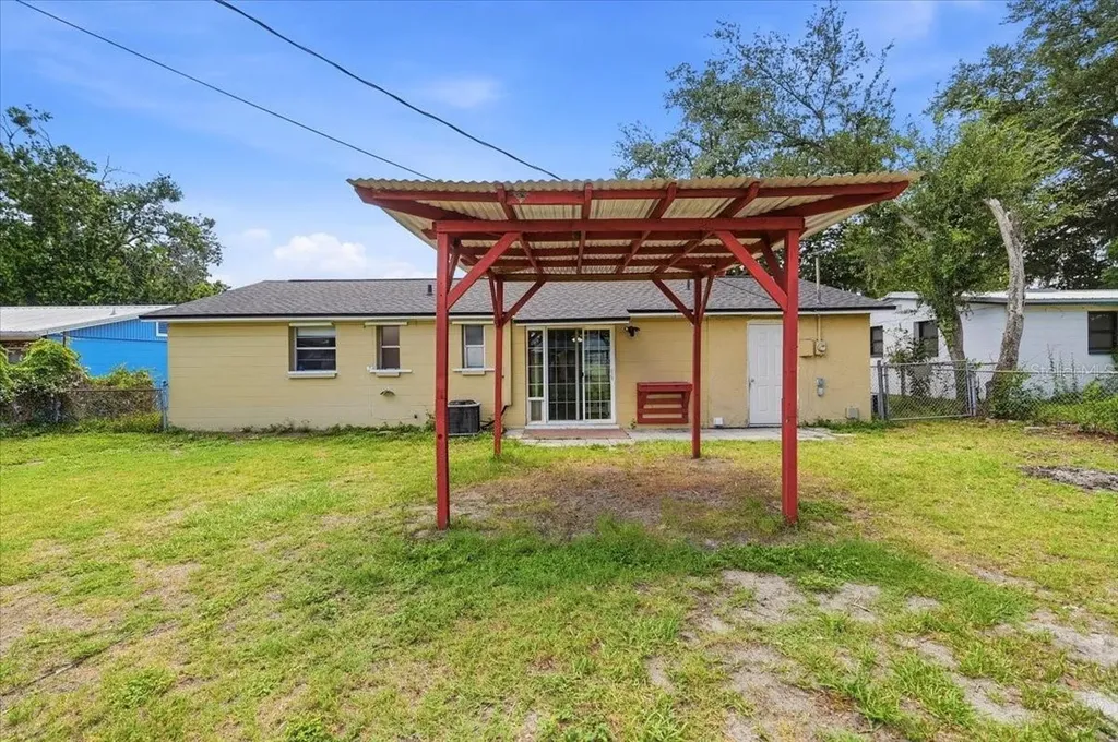 1515 Tradewinds Avenue Lakeland FL 33801