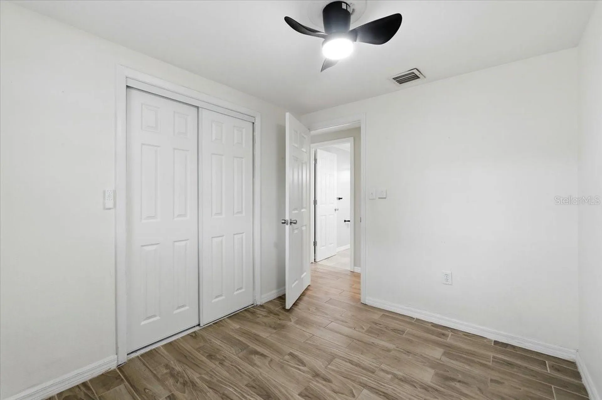 1515 Tradewinds Avenue Lakeland FL 33801