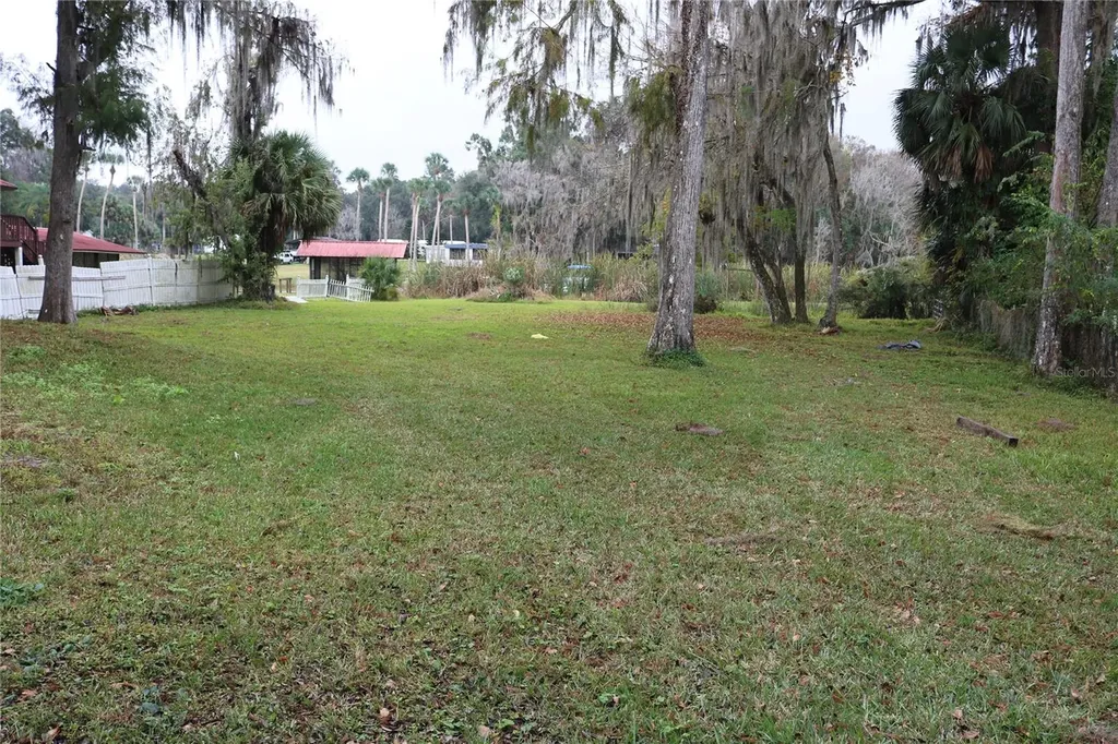 2399 NW 34th Place Lake Panasoffkee FL 33538