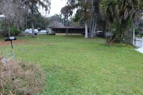 2399 NW 34th Place Lake Panasoffkee FL 33538