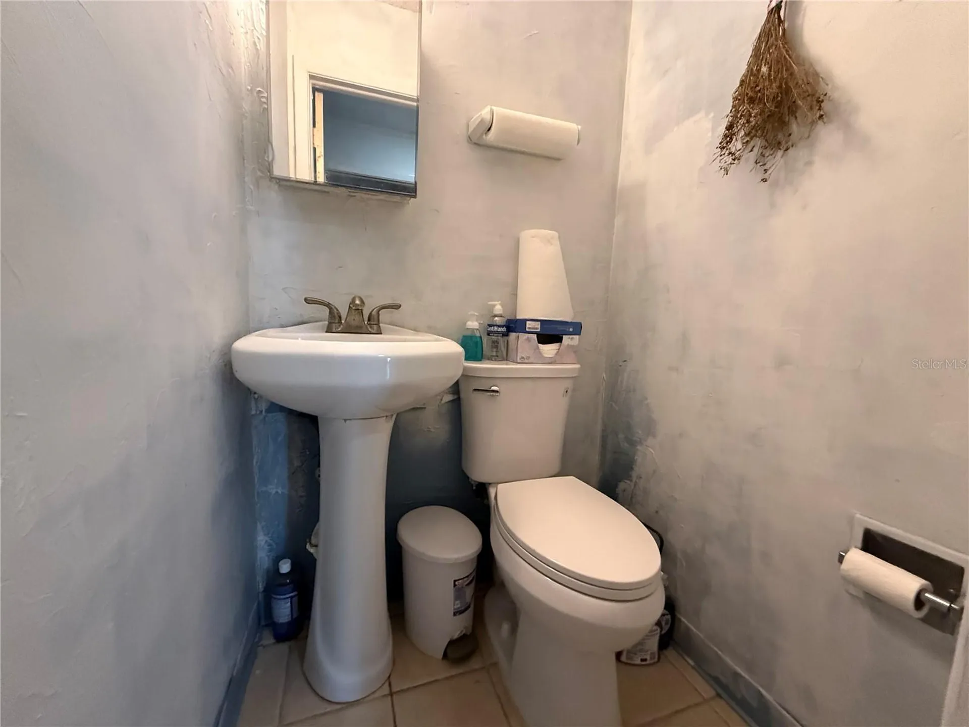 1631 W Bay Drive Largo FL 33770