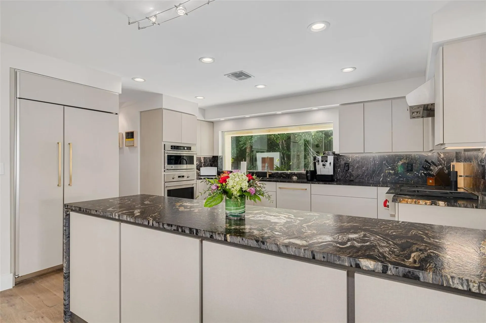 725 Brightwaters Boulevard NE St Petersburg FL 33704