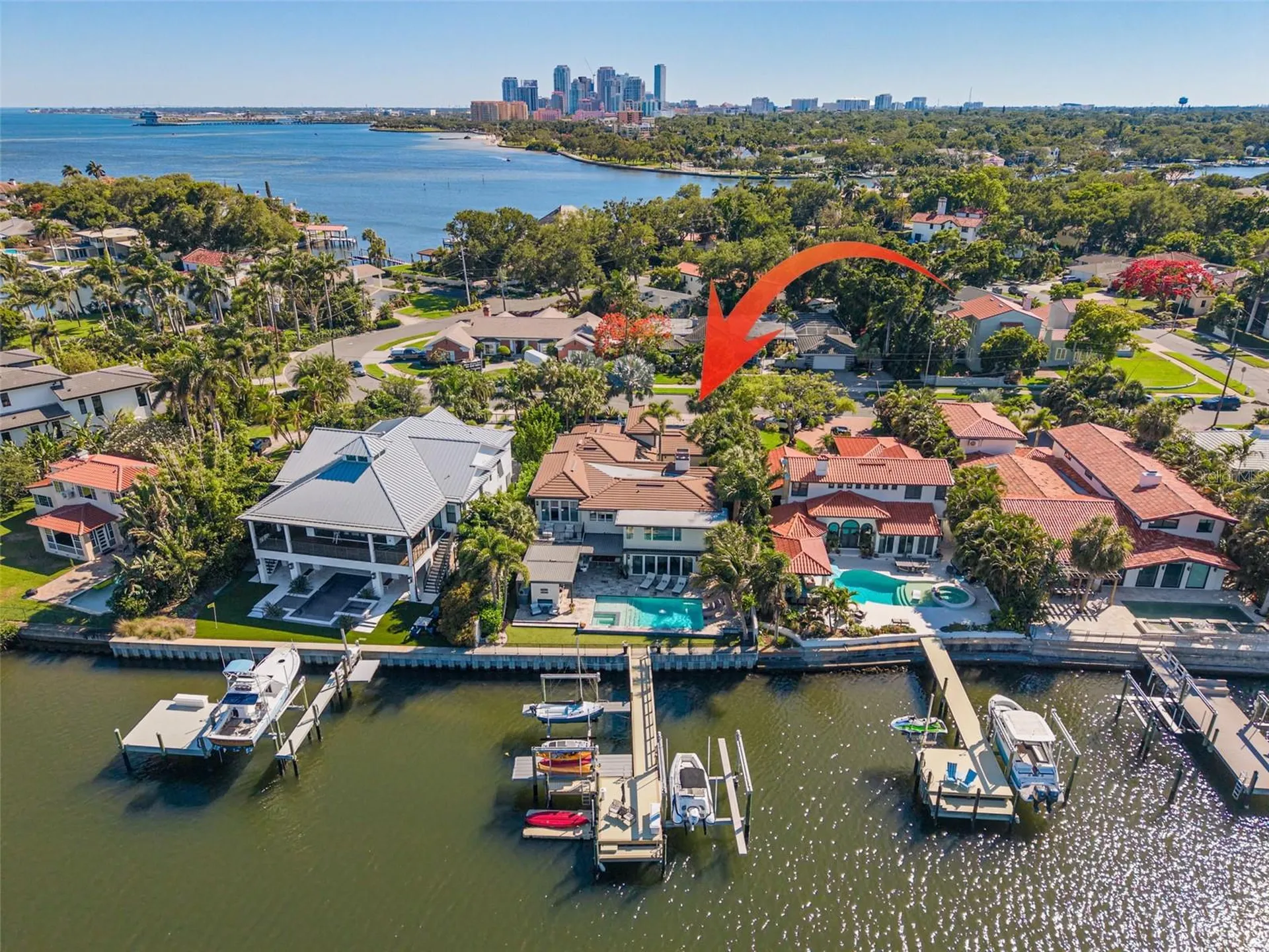 725 Brightwaters Boulevard NE St Petersburg FL 33704