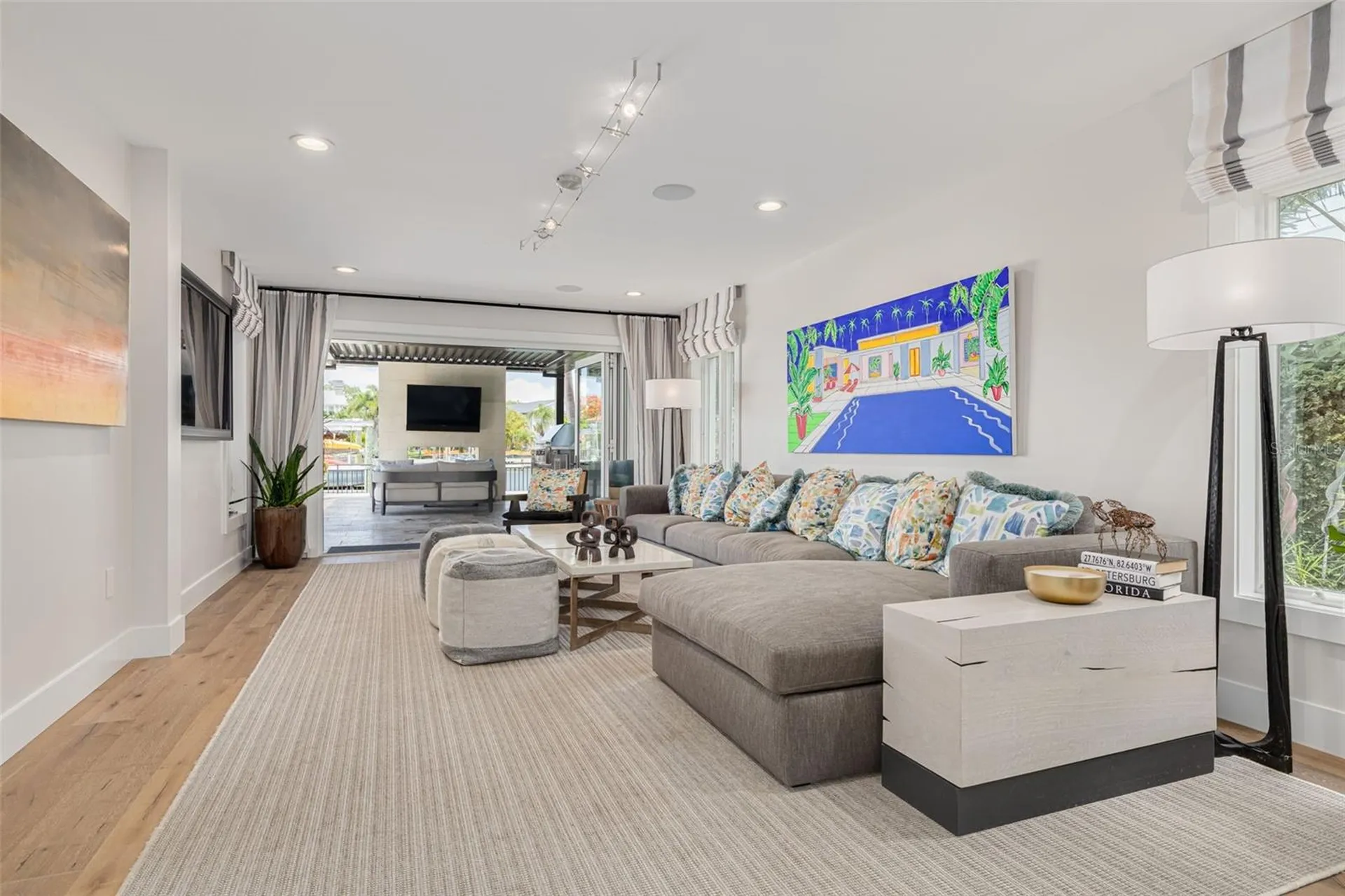 725 Brightwaters Boulevard NE St Petersburg FL 33704