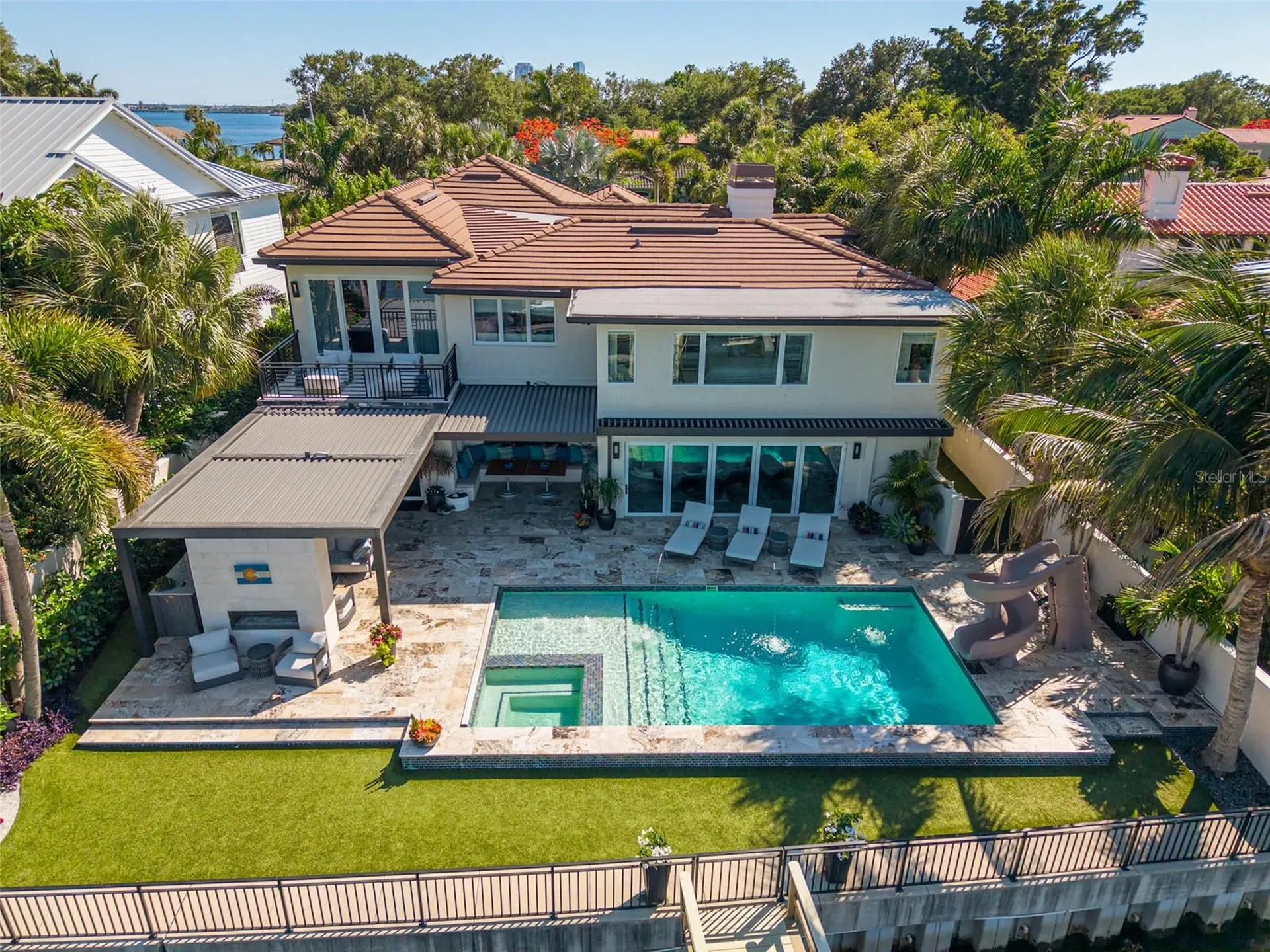 725 Brightwaters Boulevard NE St Petersburg FL 33704
