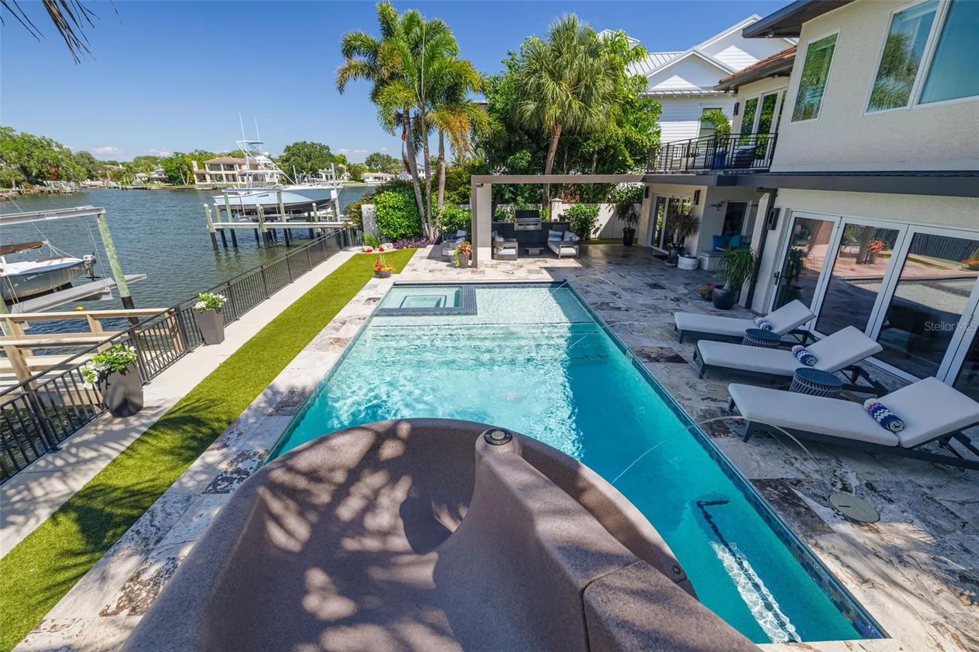 725 Brightwaters Boulevard NE St Petersburg FL 33704