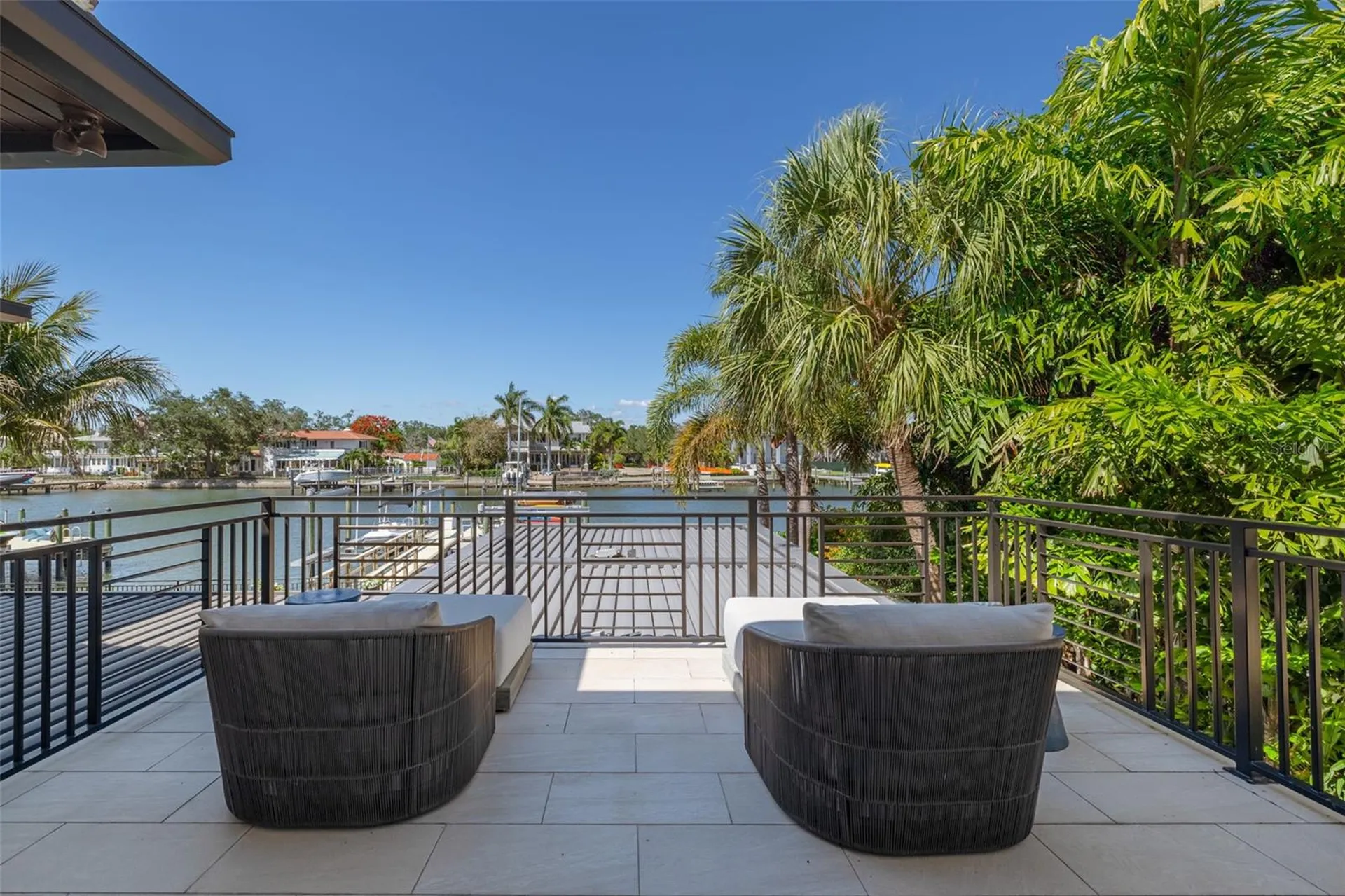 725 Brightwaters Boulevard NE St Petersburg FL 33704