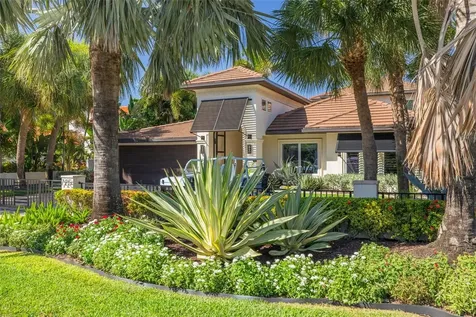 725 Brightwaters Boulevard NE St Petersburg FL 33704
