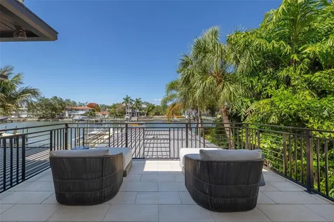 725 Brightwaters Boulevard NE St Petersburg FL 33704