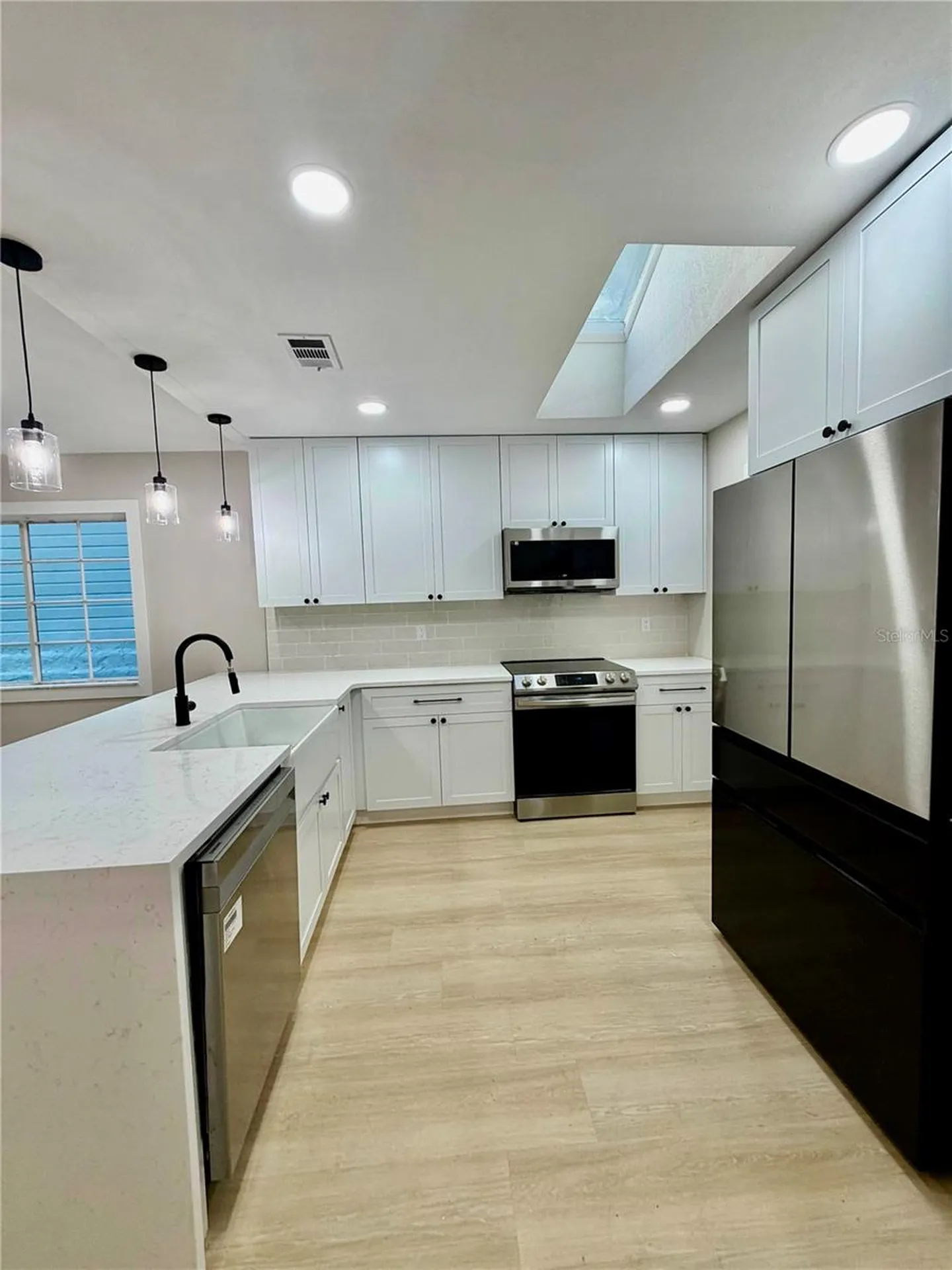 554 Portland Circle Apopka FL 32703