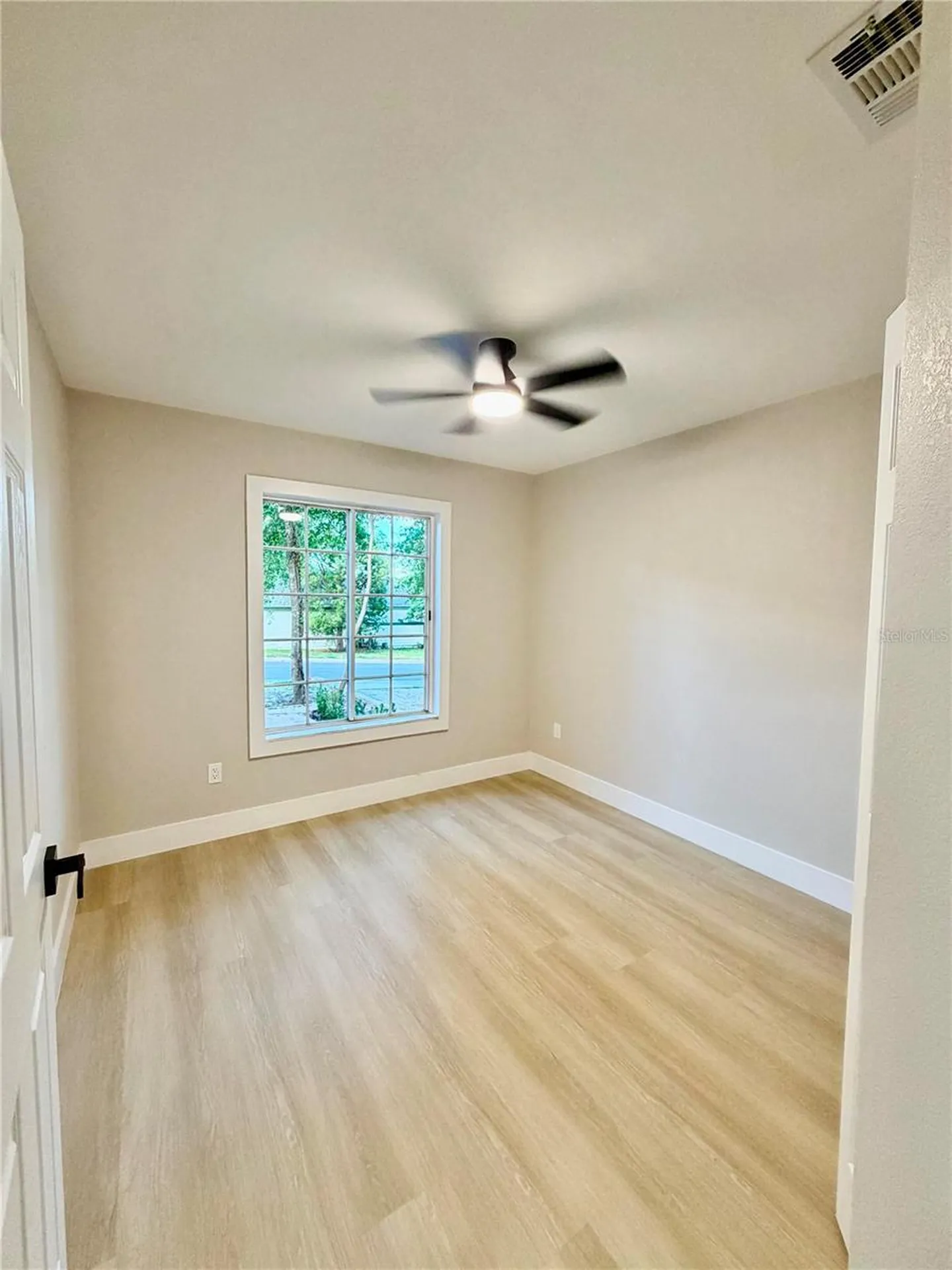 554 Portland Circle Apopka FL 32703
