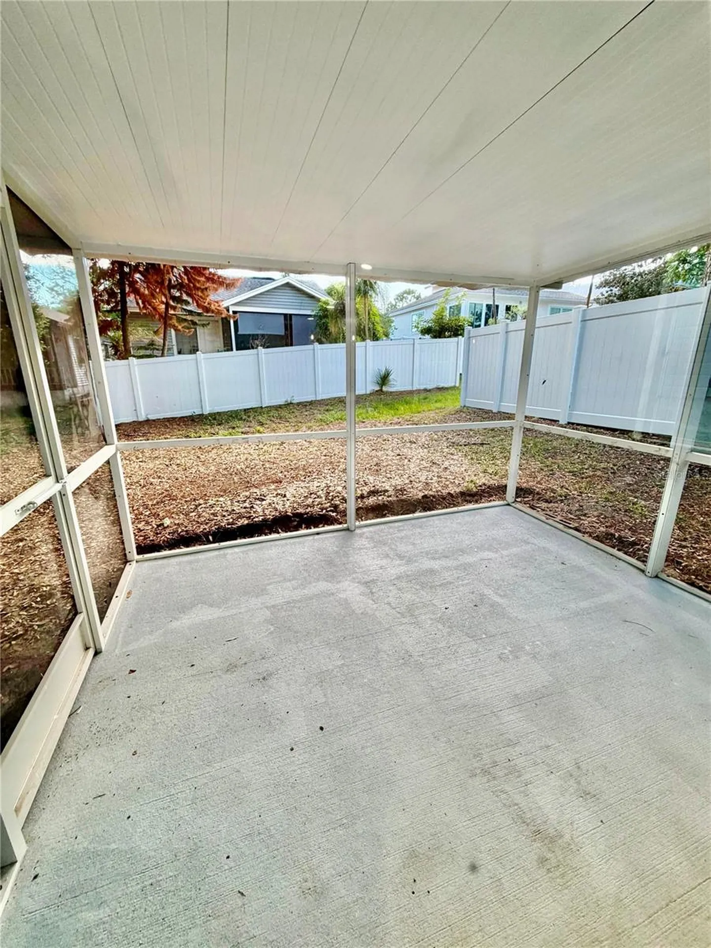 554 Portland Circle Apopka FL 32703