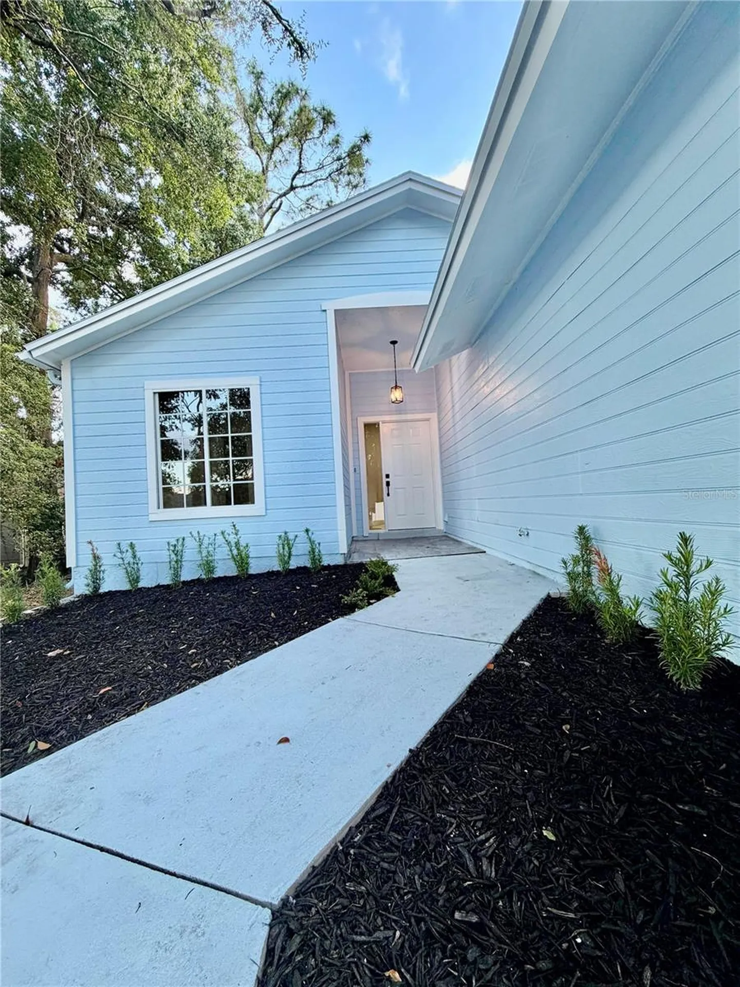 554 Portland Circle Apopka FL 32703