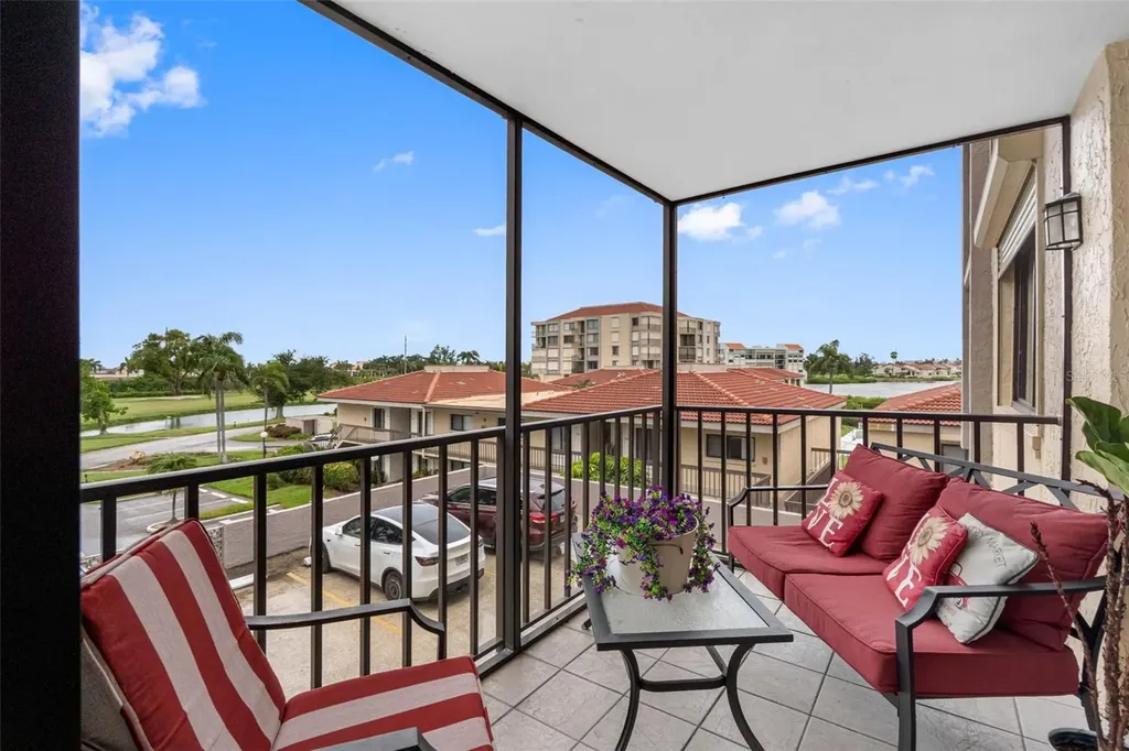 6158 Palma Del Mar Boulevard S St Petersburg FL 33715