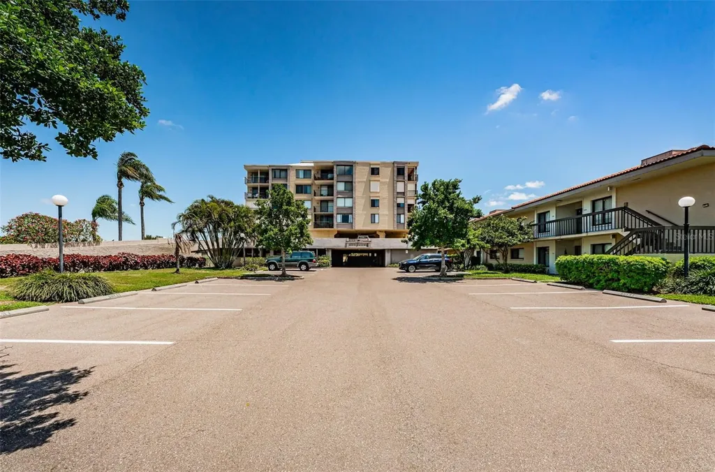 6158 Palma Del Mar Boulevard S St Petersburg FL 33715