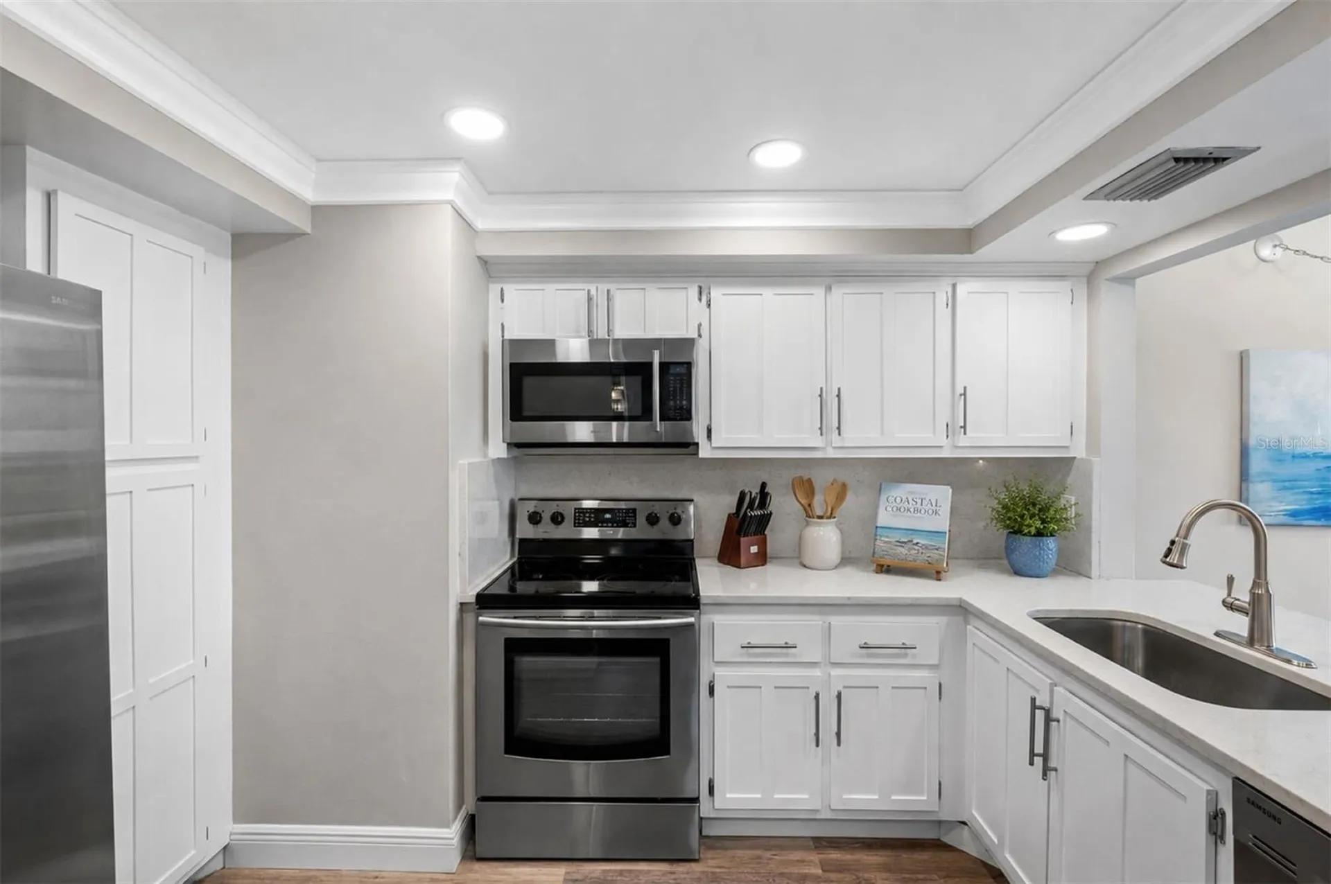 6158 Palma Del Mar Boulevard S St Petersburg FL 33715