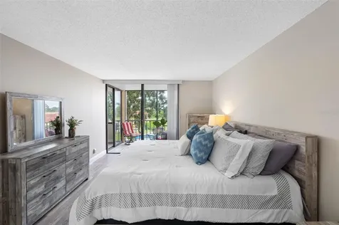 6158 Palma Del Mar Boulevard S St Petersburg FL 33715