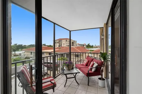 6158 Palma Del Mar Boulevard S St Petersburg FL 33715