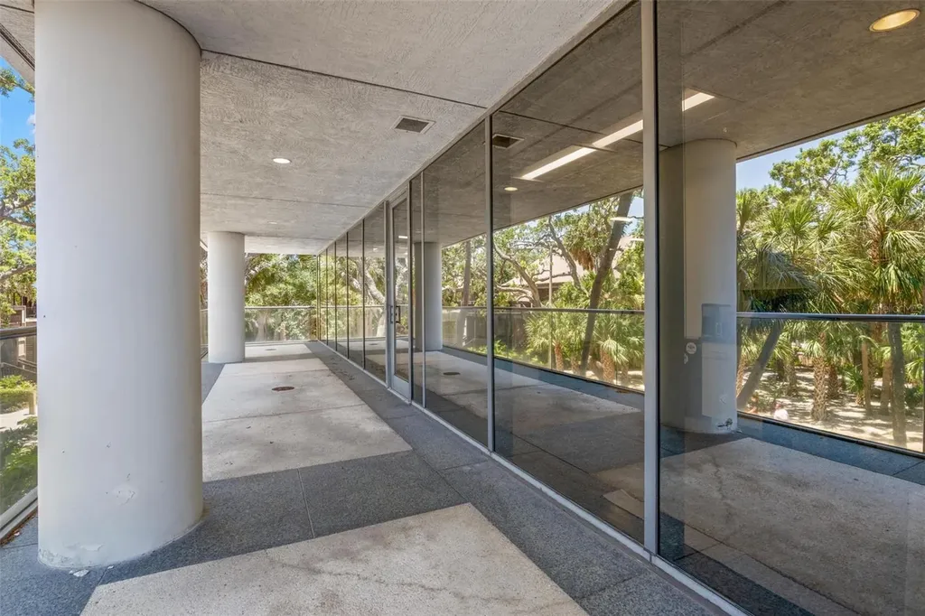 2701 N Rocky Point Drive Tampa FL 33607