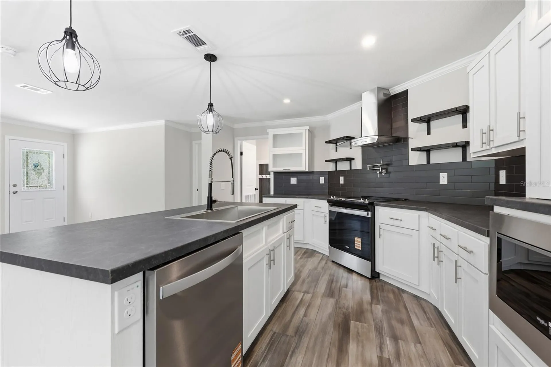 672 SW Newark Drive Fort White FL 32038