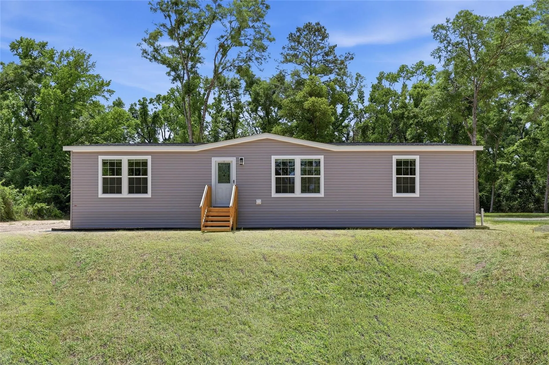 672 SW Newark Drive Fort White FL 32038