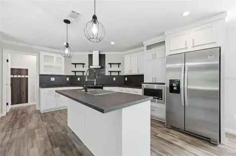 672 SW Newark Drive Fort White FL 32038
