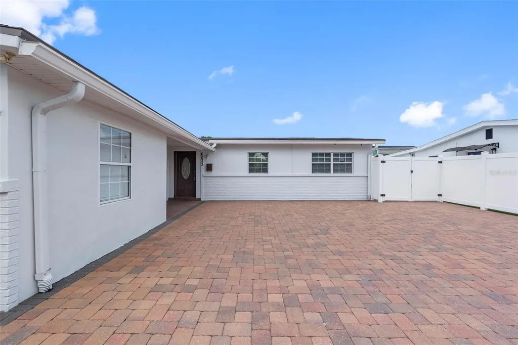 6033 Ambassador Drive Tampa FL 33615
