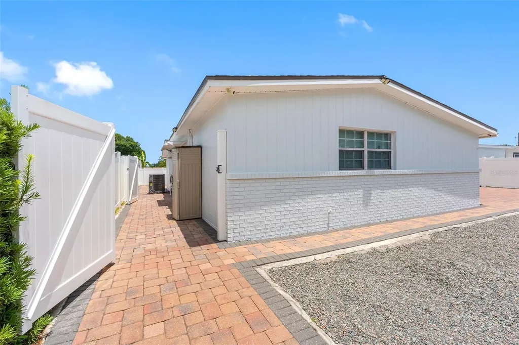 6033 Ambassador Drive Tampa FL 33615
